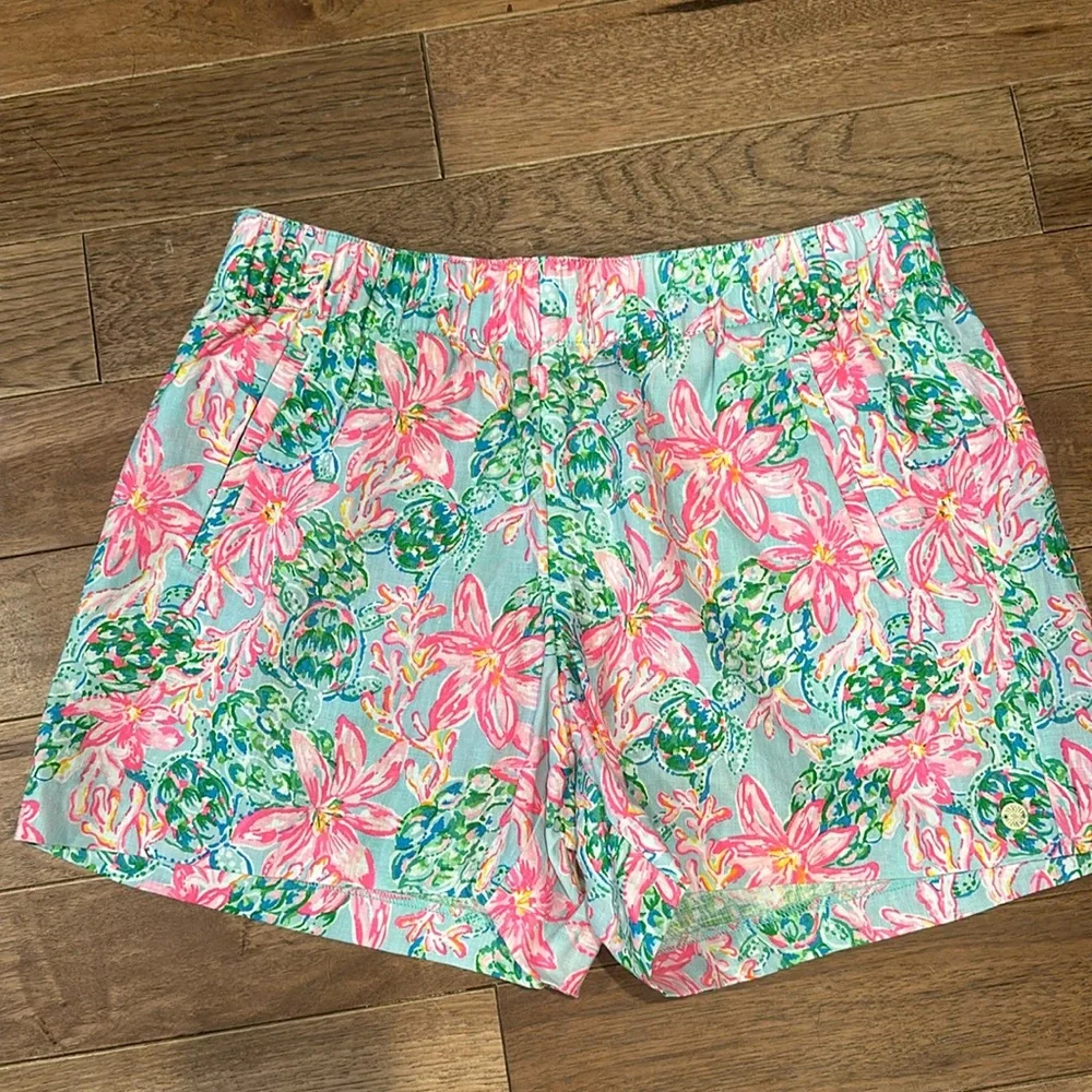 Lilly Pulitzer linen shorts - Picture 1 of 3
